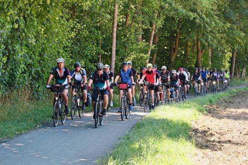 3-Tages-Radtour der Niedermehner Herrensportler nach Paderborn
